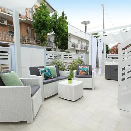 Mare Mosso With Private Jacuzzi * San Mauro Mare