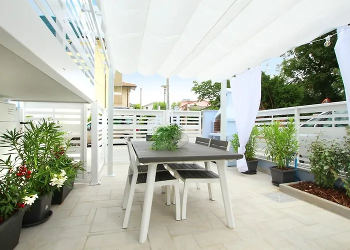 Mare Mosso With Private Jacuzzi Appartamento *