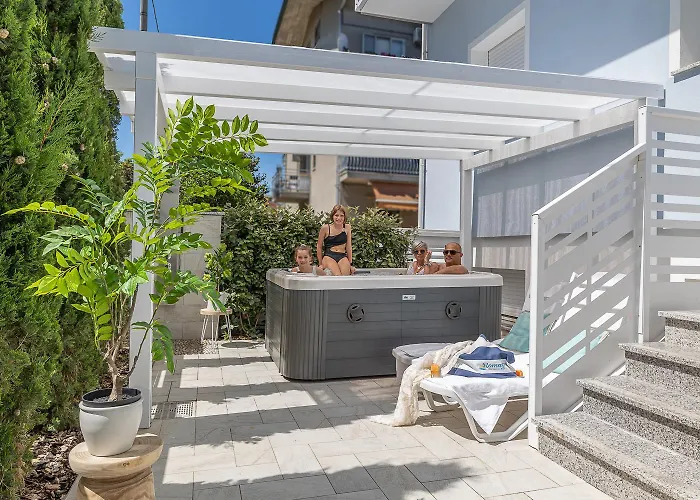 Mare Mosso With Private Jacuzzi Apartment